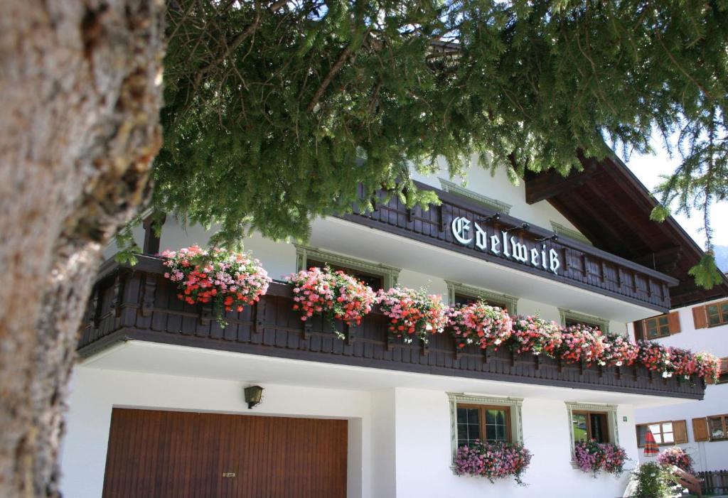 Hotel Garni Edelweiss Lech Extérieur photo