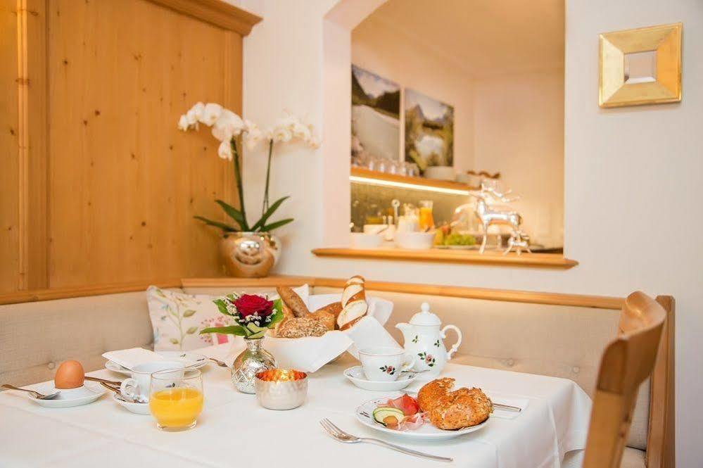 Hotel Garni Edelweiss Lech Extérieur photo